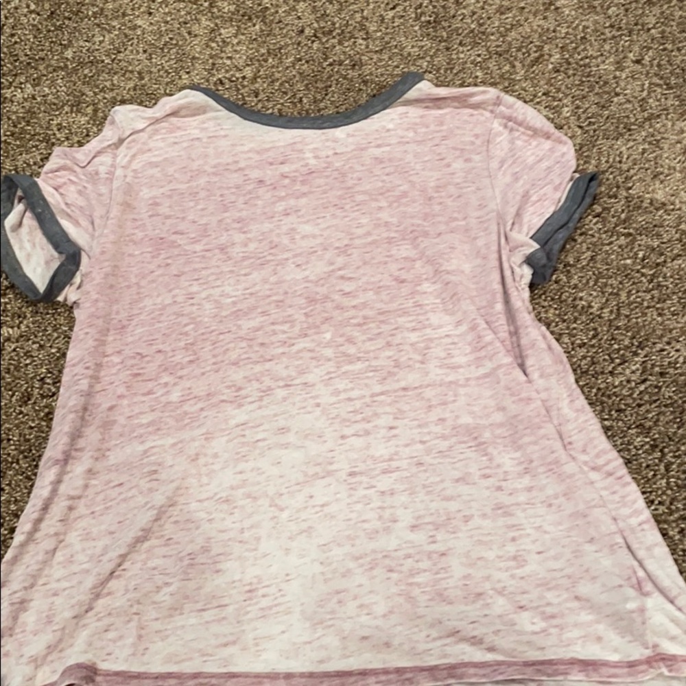 American Eagle tee